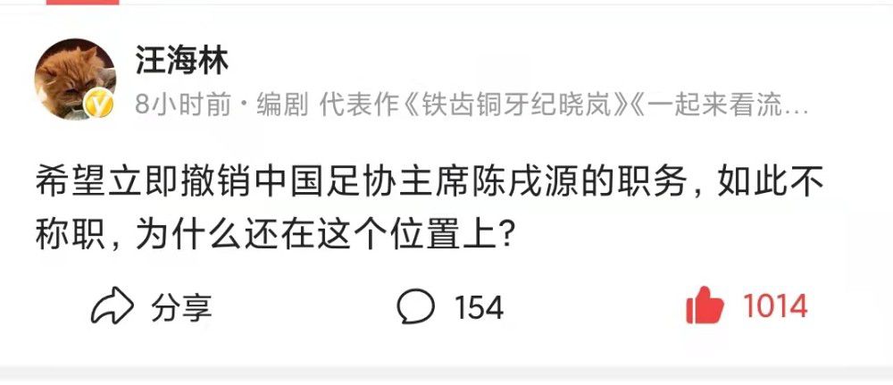 好多镜头移动，是因为我觉得这个电影要稍微顾及观众一些。